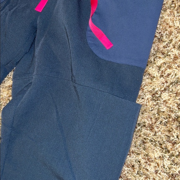 Figs Dark Harbor Mundri Cargo (limited edition) XS - Picture 3 of 8